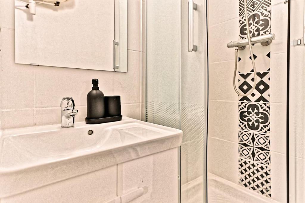 Studio Au Centre De Paris - 14Eme Arrondissement מראה חיצוני תמונה